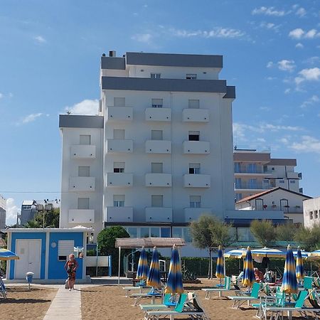 Hotel Driade Sul Mare Римини Екстериор снимка